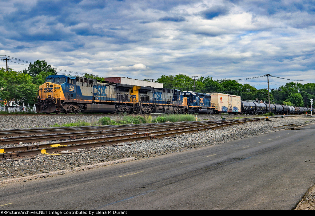 CSX 338 on M-404